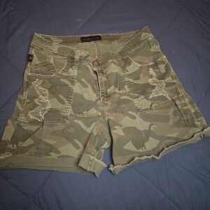Rock & Republic Camo Distressed shorts